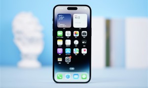 <strong>年轻人为什么不喜欢买iPhone了？专家：产品进步不大 00后比较务实</strong>